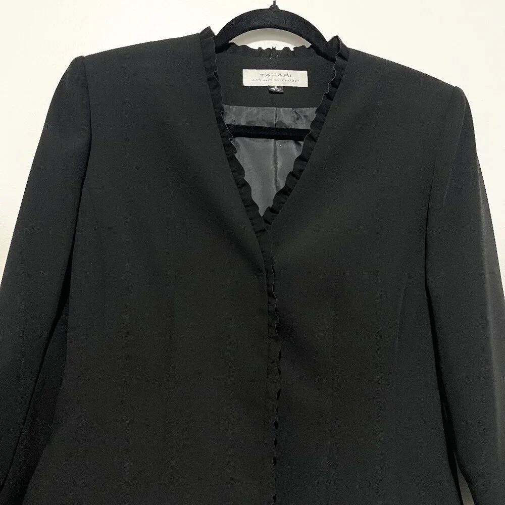 Tahari Arthur S Levine Womens Ruffle Blazer 6 Black Corporate Goth Professional